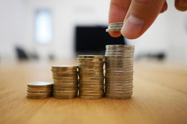 The Power of Compound Interest: How to Grow Your Wealth